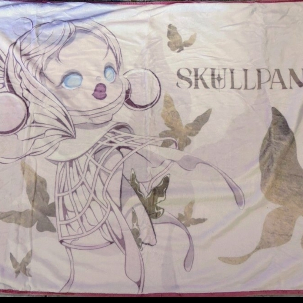 Pop Mart Skullpanda Paradox Series Blanket 59in X39.3in - Picture 2 of 5